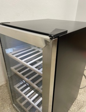 Winiarka Lodówka na wino napoje 2 strefy 45 butelek LED