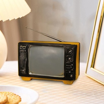 retro realistyczny telewizor retro realistyczny model telewizora Żółty