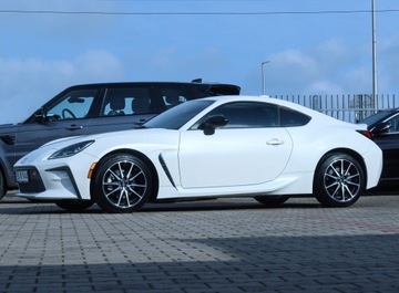 Toyota GR86 2.4 Boxer 234KM 2023 Toyota GR86 8000 km 2,4 aut Biała PERŁA ACC Keyles Full-Led Kamera IDEALNA, zdjęcie 29