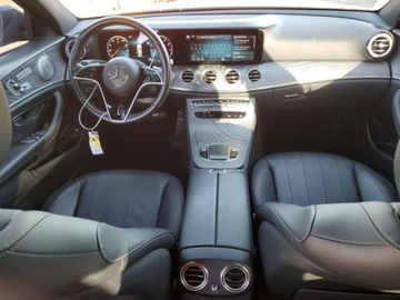 Mercedes Klasa E W213 2021 Mercedes-Benz Klasa E 350, 2021r., 2.0L 2.0 Benzyna 255KM, zdjęcie 6