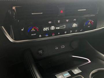 Nissan X-Trail IV 1.5 VC-T e-POWER 213KM 2025 Od ręki - Tekna e-POWER 4WD 1.5 213KM / Pakiet Premium, zdjęcie 7