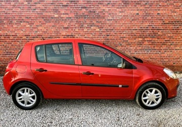 Renault Clio III Hatchback 5d 1.6 i 16V 110KM 2007 Renault Clio Automat Klima Alu Warszawa gwarancja w cenie VFVW 1.6 110KM, zdjęcie 33