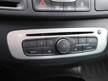 Renault Laguna III Grandtour Phase II 2.0 dCi 150KM 2014 Renault Laguna 2.0 dCi, Navi, Xenon, Klima, zdjęcie 12