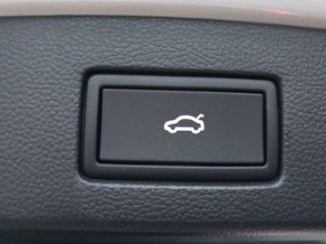 Volkswagen Arteon Fastback Facelifting 2.0 TSI 190KM 2023 Volkswagen Arteon 2.0TSI 190KM R-Line DSG FV23 DCC skory Nappa Hak Pakiety, zdjęcie 36