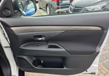 Mitsubishi Outlander III SUV Facelifting 2015 2.0 MIVEC 150KM 2015 Mitsubishi Outlander 2.0Benz 150KM Kamera ALU Temp Grz.Fotele Serwis Faktu, zdjęcie 17