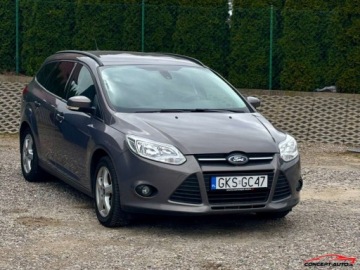 Ford Focus III Kombi 1.0 EcoBoost 125KM 2012 Ford Focus 125KM Navi Parkdistance Convers MY13 Benzyna 125KM, zdjęcie 3