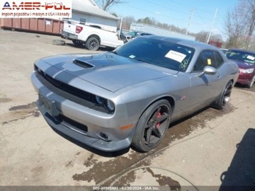 Dodge Challenger III 2015 Dodge Challenger 2015 Dodge Challenger 2dr Cpe SRT 392 6.4 Benzyna 485KM