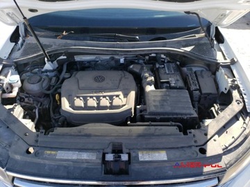 Volkswagen Tiguan II 2022 Volkswagen Tiguan 2022 r., 2,0L SE 4x4 2.0 Benzyna 184KM, zdjęcie 11