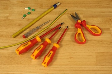 Ножницы изолированные для кабеля 160 мм / 1000В / Кусачки для электриков