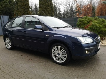 Ford Focus II Hatchback 5d 2.0 Duratec 145KM 2005 Ford Focus 2.0 16v 145KM Klimatr Xenony Skóra Alu, zdjęcie 3