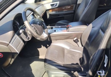 Jaguar XF I Sedan Facelifting 2.2 D 200KM 2014 Jaguar XF 2014r, 2.2 Diesel. Lekko uszkodzony przod. 2.2 Diesel 200KM, zdjęcie 6
