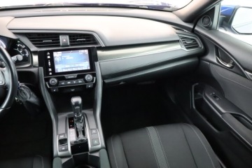 Honda Civic X Hatchback 5d 1.0 VTEC Turbo 129KM 2018 Honda Civic 1.0 VTEC Turbo, Salon Polska, Automat, zdjęcie 7