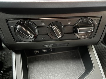 Seat Arona Crossover 1.0 EcoTSI 95KM 2018 Seat Arona 1.0 benzyna 95 KM czarny dach zarej w PL zadbany zamiana, zdjęcie 14