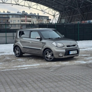 Kia Soul I Crossover 1.6 CRDI VGT 128KM 2009 Kia Soul I 1.6 CRDI Attract, zdjęcie 13