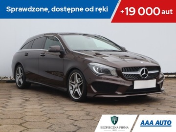 Mercedes CLA C117 Shooting Brake 1.6 180 122KM 2015 Mercedes CLA 180, Automat, Skóra, Navi, Xenon
