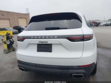 Porsche Cayenne III 2021 Porsche Cayenne E-Hybrid 2021 3.0 Hybryda 335KM, zdjęcie 4