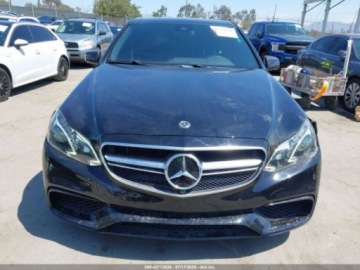 Mercedes Klasa E W212 2014 Mercedes-Benz Klasa E 63 AMG S 4Matic 2014 5.5l 5.5 Benzyna 577KM, zdjęcie 7