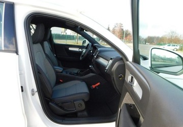 Volvo XC40 Crossover Facelifting 1.5 T2 129KM 2022 Volvo XC 40 z Gwarancja Bezwypadkowy 100 1.5 Benzyna 129KM, zdjęcie 13