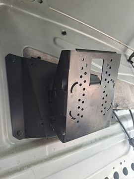 MOCOWANIE WSPORNIK PODSTAWA TELEWIZORA VOLVO FH 4