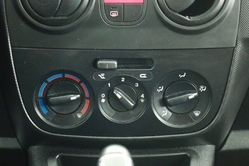 Fiat Qubo Fiorino Qubo 1.3 Multijet 16V 75KM 2013 Fiat Qubo 1.3 MultiJet, Automat, zdjęcie 9