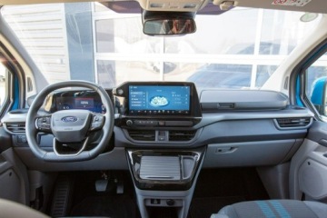 Ford Tourneo Custom II  L1 2.5 Plug-in Hybrid  232KM 2025 Ford Tourneo Custom SPORT 8-osób L1H1 2.5 PHEV, zdjęcie 8