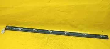 LIŠTA DVEŘE PRAVÝ PŘEDNÍ MERCEDES W211 A2116901062 GRANÁTOVÝ