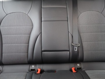 Mercedes Klasa C W205 Kombi Facelifting 2.0 220d 194KM 2019 Mercedes C C 220 d, 191 KM, Automat, Skóra, Navi, zdjęcie 9