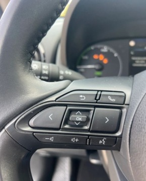 Toyota 2024 Toyota Yaris Hybryda Klima Niski przebieg 1.5 Benzyna 125KM, zdjęcie 10