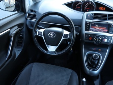 Toyota Verso Minivan Facelifting 1.8 Valvematic 147KM 2014 Toyota Verso 1.8 Valvematic, Salon Polska, zdjęcie 6