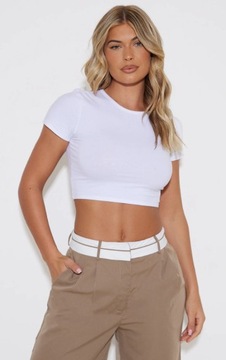 TOP BIAŁY KRÓTKI RĘKAW PRETTYLITTLETHING