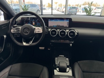 Mercedes Klasa A W177/V177 Hatchback Plug-In 1.3 250e 218KM 2020 Mercedes-Benz A 250 e AMG Line / Plug In / Fotele, zdjęcie 12