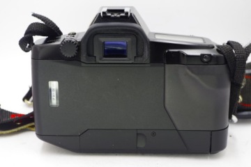 CANON EOS 650 + CANON EF 28–80 мм 3,5–5,6 II в отличном состоянии