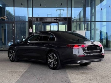 Mercedes Klasa E W214 Sedan 2.0 220d 197KM 2025 E Klasa 220 d 4-Matic Avantgarde 2.0 (197KM) 2025, zdjęcie 2