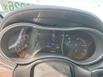 Jeep Grand Cherokee IV 2018 Jeep Grand Cherokee Overland 2018 5.7 Benzyna 360KM, zdjęcie 9