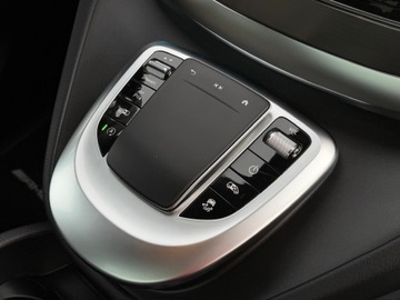 Mercedes Klasa V W447 Długi Facelifting 2.0 300d 237KM 2023 MERCEDES V KLASA // SALON PL // PNEUMATYKA // BEZWYPADKOWY // FULL OPCJA //, zdjęcie 27
