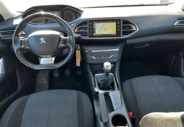 Peugeot 2015 Peugeot 308 1.2 Benzyna 96KM, zdjęcie 7