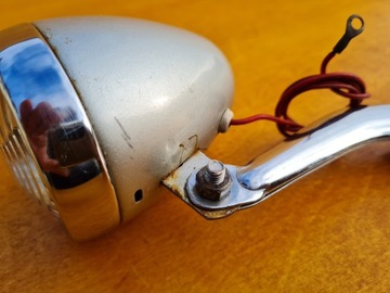 ROWER ZZR LAMPKA PRZÓD Z MOCOWANIEM NIE MALOWANA FAJNA Z PRL