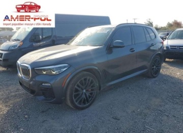 BMW X5 G05 2021 BMW X5 M50i 2021 4.4l 4.4 Benzyna 523KM