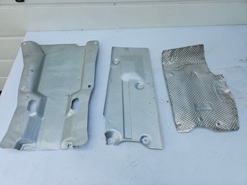 OSŁONA TERMICZNA WYDECHU KAROSERII AUDI V8 D11 OSŁONY