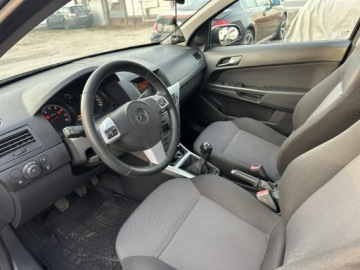 Opel Astra J Hatchback 5d 1.6 Twinport ECOTEC 115KM 2012 Opel Astra 1.6 115KM/SalonPL/Wymienione: rozrząd, zdjęcie 10