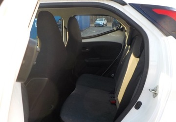 Toyota Aygo II Hatchback 3d Facelifting 1.0 VVT-i 72KM 2020 Toyota Aygo Okazja Benzyna 72KM, zdjęcie 19
