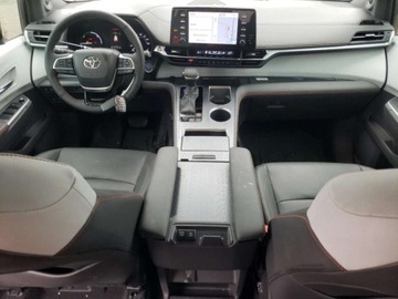 Toyota Sienna III 2022 Toyota Sienna 2022, 2.5L, 4x4, XSE, HYBRID, od ubezpieczalni 2.5 Hybryda, zdjęcie 6