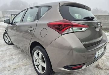 Toyota Auris II Hatchback 5d Facelifting 1.2 D-4T 116KM 2016 Toyota Auris Automat Bogata wersja Zarejestrowany 1.2 Benzyna 116KM, zdjęcie 1