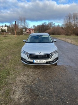 Skoda Octavia IV Scout 1.5 TSI ACT 150KM 2022 Skoda Octavia IV 1,5 benzyna 2022 r kombi, zdjęcie 1