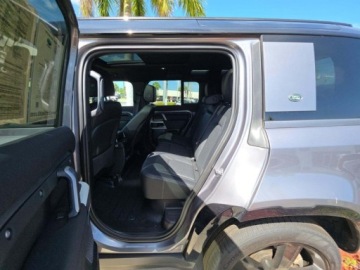 Land Rover Defender IV (L663) 2024 Land Rover Defender 110 X-Dynamic SE 2024 3.0 Benzyna 395KM, zdjęcie 9