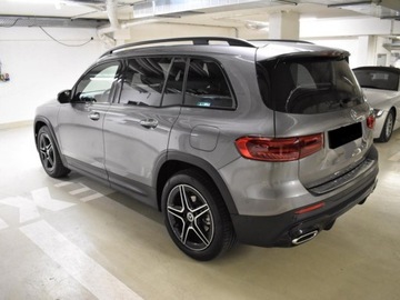 Mercedes GLB SUV 1.3 200 163KM 2025 MERCEDES-BENZ GLB 200 AMG Line Suv 1.3 163KM 2025, zdjęcie 2
