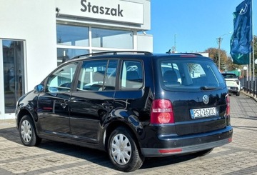 Volkswagen Touran I 1.6 102KM 2009 Volkswagen Touran 1,6 MPI 102kM Klimatronik,Tempomat,7 miejsc 1.6 Benzyna, zdjęcie 5