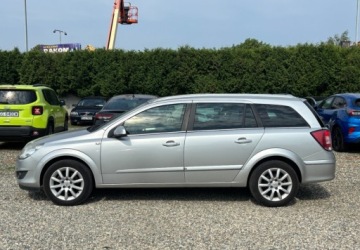 Opel Astra H Kombi 1.7 CDTI ECOTEC 100KM 2008 Opel Astra Po wymianie rozrzadu 1.7 Diesel 100KM, zdjęcie 2