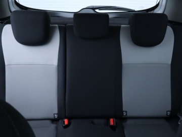 Toyota Yaris III Hatchback 5d Facelifting 2017 1.5 Hybrid 100KM 2020 Toyota Yaris 1.5 Hybrid, Automat, Klima, zdjęcie 9