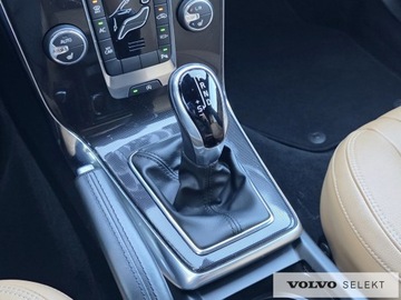 Volvo V40 II Hatchback Facelifting 2.0 D4 190KM 2017 Volvo V40 Salon PL Summum D4 190KM LED Skóra Nawi, zdjęcie 24